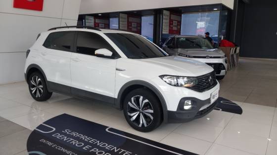VOLKSWAGEN T-CROSS 1.0 200 TSI TOTAL FLEX COMFORTLINE AUTOMÁTICO